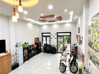 Bán nr đẹp tại mã lò, 8,2 tỷ, 107m2, 3pn + 4wc, nhiều tiện ích