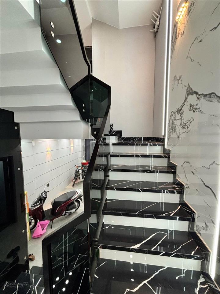 Bán nhà chính chủ 5 tầng có thang máy full nội thất cao cấp chỉ 8.6 tỷ