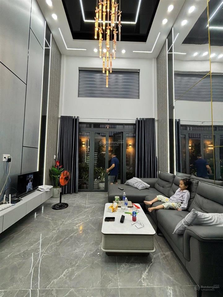 Bán nhà chính chủ 5 tầng có thang máy full nội thất cao cấp chỉ 8.6 tỷ