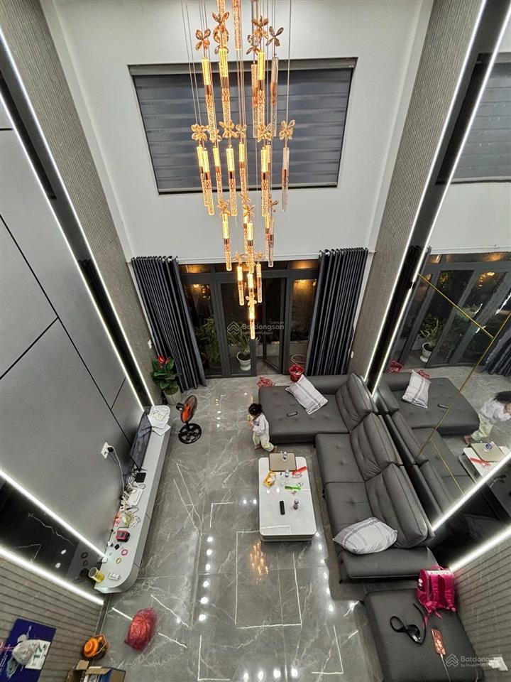 Bán nhà chính chủ 5 tầng có thang máy full nội thất cao cấp chỉ 8.6 tỷ