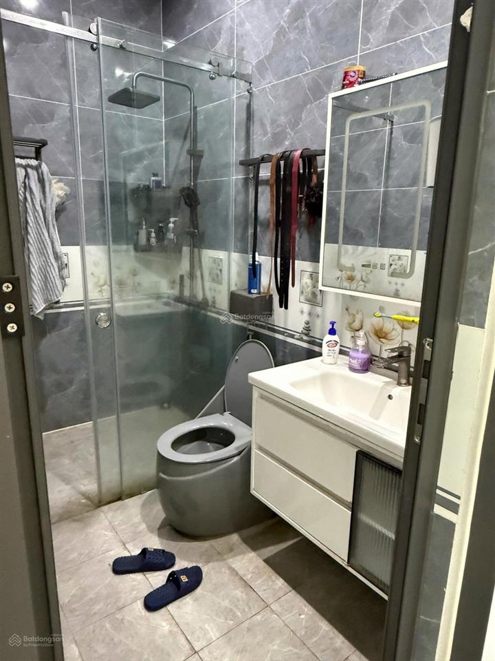 Bán nhà hẻm xe hơi thông tứ hướng lê trọng tấn tân phú nhà mới dọn vào ở ngay