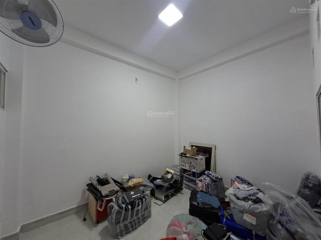 Bán nhà riêng tại phạm văn hai, 8,5 tỷ, 60m2, 6pn, 6wc, giá tốt