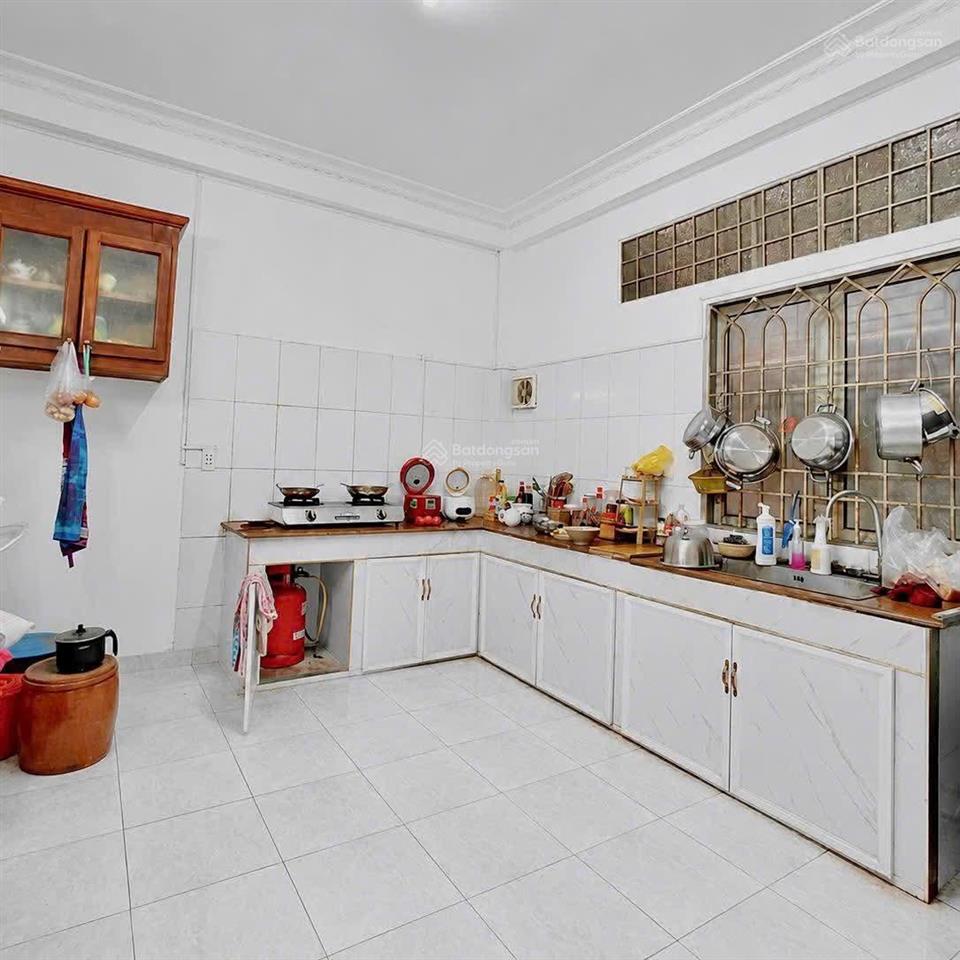 Bán nhà riêng tại phạm văn hai, 8,5 tỷ, 60m2, 6pn, 6wc, giá tốt