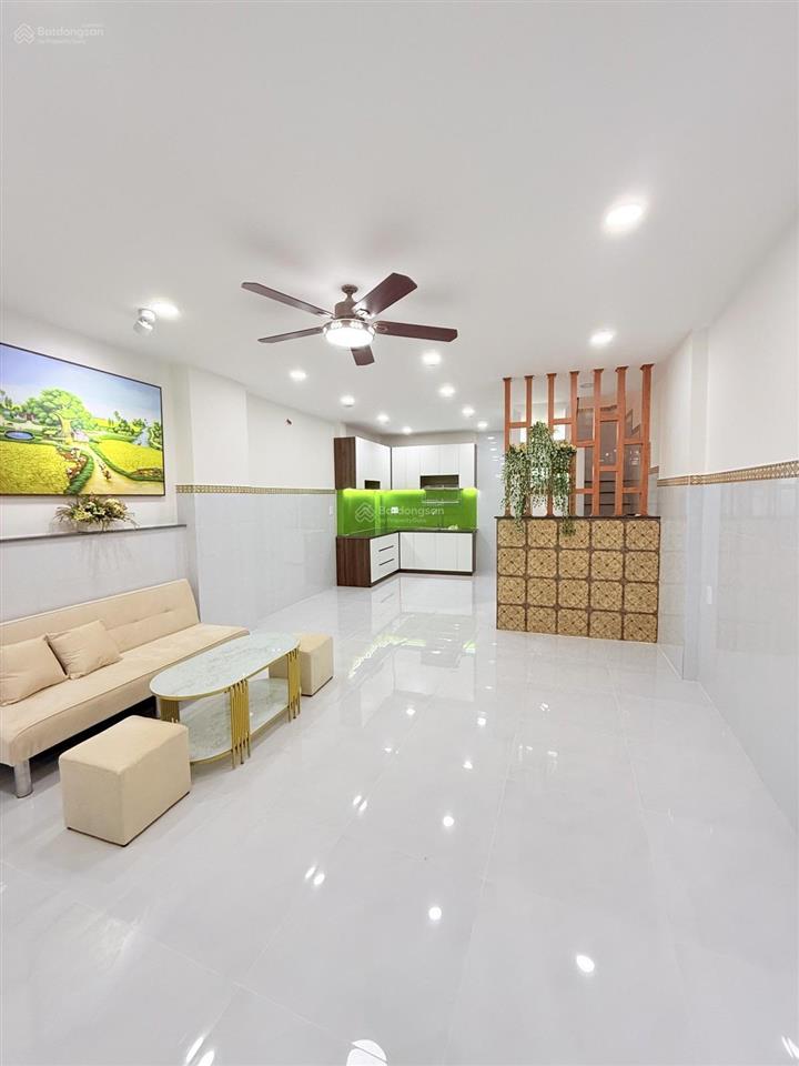 Giảm sốc 510 triệu chỉ còn 4,09 tỷ nhà đẹp gần ga t3 sân bay tân sơn nhất