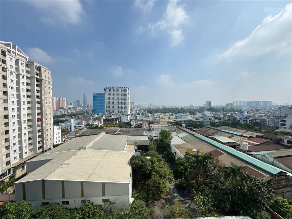 Cho thuê ch 2pn 2vs tại the gold view, bến vân đồn, q4, 18 triệu, 90m2