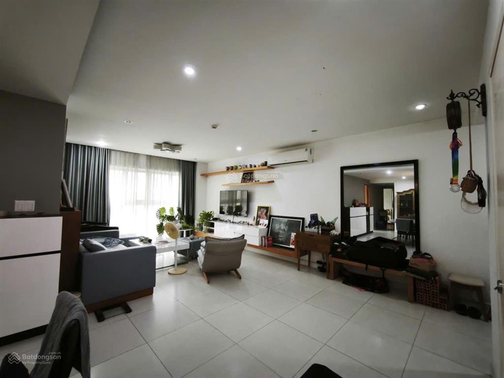 Bán căn hộ hàng hiếm tại happy valley. giá chỉ 8,7 tỷ vnd (112 m2, 3pn, 2wc).  0981 934 ***