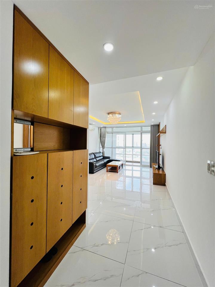 Bán ch 135m2 (3pn, 2wc) happy valleyq7, tp.hcm. view đẹp. giá chỉ 9,9ty.  0981 934 *** ngọc diễm