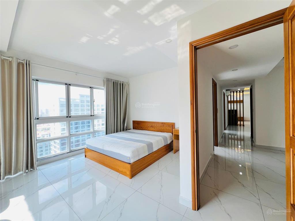 Bán ch 135m2 (3pn, 2wc) happy valleyq7, tp.hcm. view đẹp. giá chỉ 9,9ty.  0981 934 *** ngọc diễm