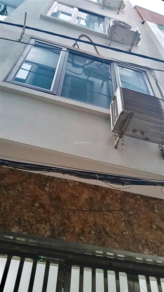 Bán nhà phạm văn đồng, mai dịch, 30m2x5 tầng, tiện kinh doanh. 9.5 tỷ