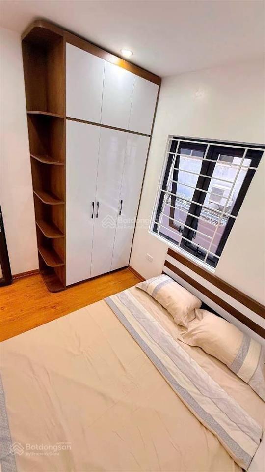 Bán căn hộ tập thể trần quốc hoàn, lô góc, 85m2, 3 ngủ, full đồ. 4.65 tỷ