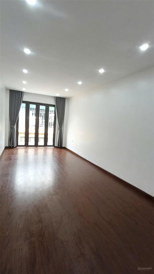Bán nhà phú đô, 60m2x5 tầng, thang máy, ô tô cách nhà 20m. 11,5 tỷ
