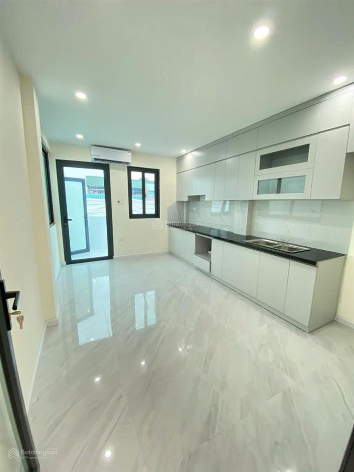 Bán nhà phú đô, 60m2x5 tầng, thang máy, ô tô cách nhà 20m. 11,5 tỷ