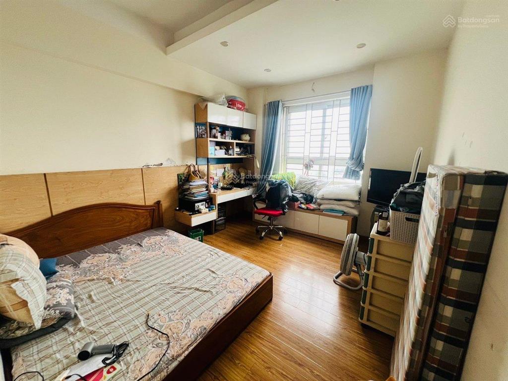 Bán căn hộ chung cư thương mại trung kính, 72m2, 2 ngủ, full nội thất. 5.35 tỷ. e 0982 851 ***
