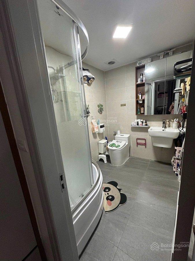 Bán căn hộ chung cư trung kính, 100m2, 3 ngủ, full nội thất. 6.45 tỷ.  0982 851 ***