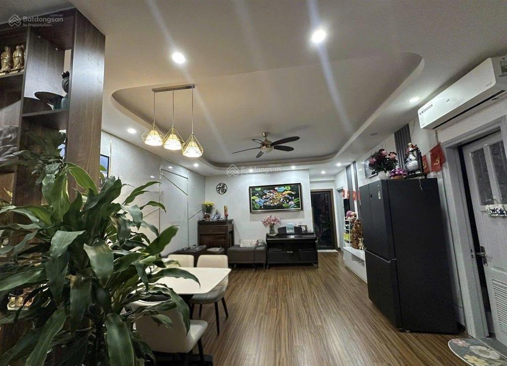 Bán căn hộ chung cư trung kính, 100m2, 3 ngủ, full nội thất. 6.45 tỷ.  0982 851 ***