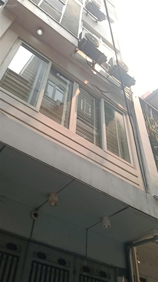 Bán nhà 36m2x5 tầng ngõ 68 cầu giấy, lô góc, cách ôtô 30m. giá 8.2 tỷ.  0982 851 ***