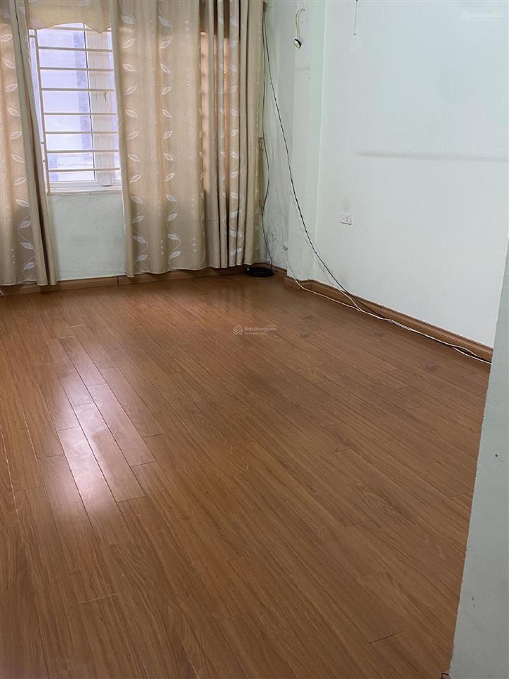 Bán nhà 36m2x5 tầng ngõ 68 cầu giấy, lô góc, cách ôtô 30m. giá 8.2 tỷ.  0982 851 ***
