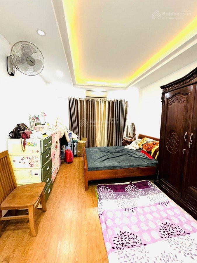 Bán nhà dương quảng hàm, 40m2x5 tầng, ngõ nông, gần phố. 8.6 tỷ. e 0982 851 ***