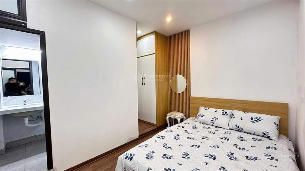 Bán căn hộ tập thể đồng xa, 82m2, lô góc, 3 ngủ, full đồ đẹp. 4.35 tỷ