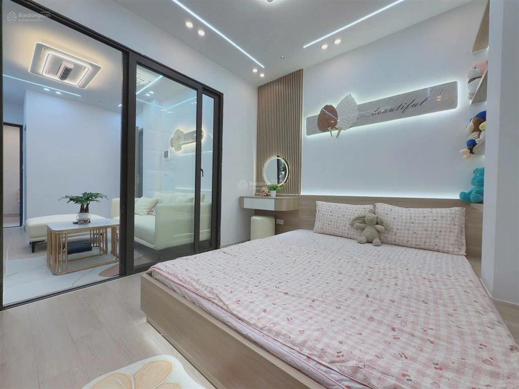 Bán căn hộ chung cư b11 nguyễn chánh, 65m2, 2 ngủ, lô góc. 4.5 tỷ