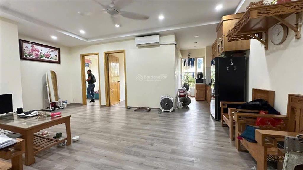 Bán căn hộ chung cư b6 nam trung yên, 61m2, lô góc, 2 ngủ. 4.15 tỷ
