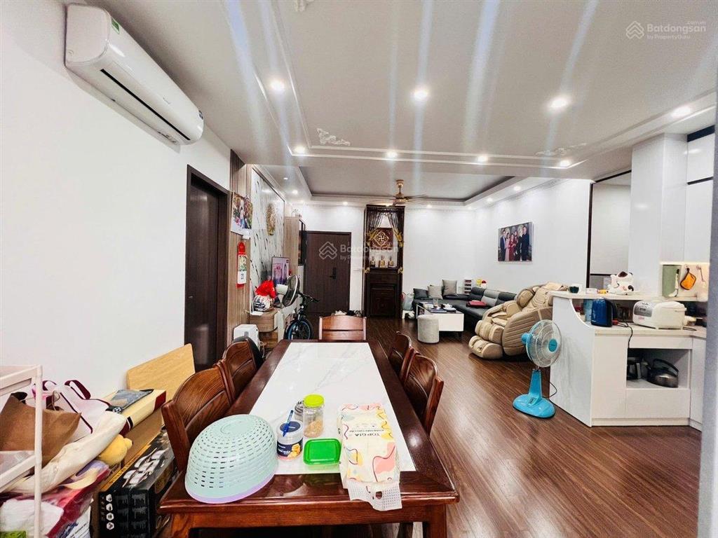Giá chỉ 6.x tỷ! bán căn hộ chung cư hh2 dương đình nghệ, 100m2, 3 ngủ, lô góc.