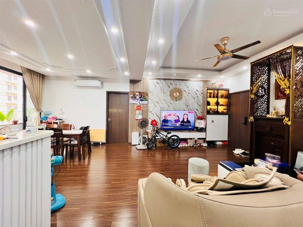 Giá chỉ 6.x tỷ! bán căn hộ chung cư hh2 dương đình nghệ, 100m2, 3 ngủ, lô góc.