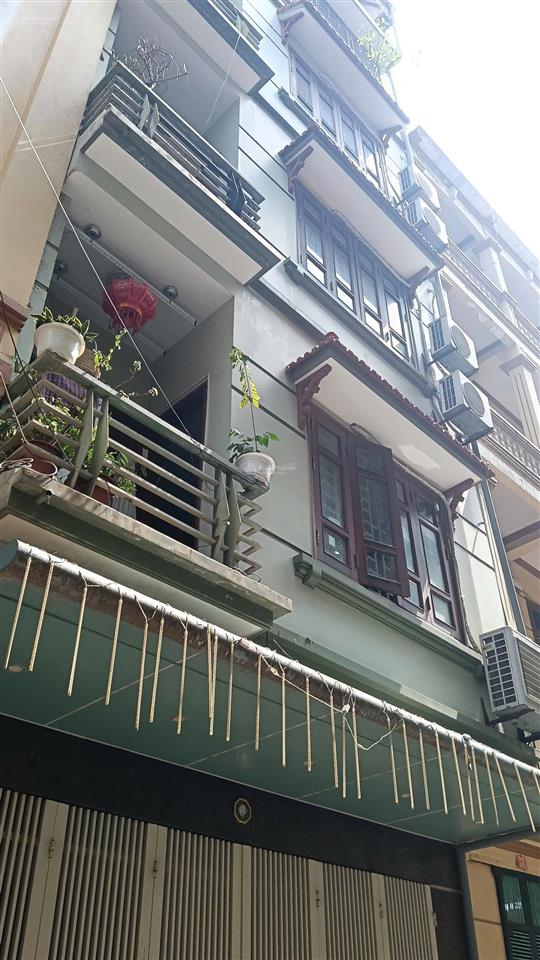 Bán nhà nguyễn khánh toàn, 40m2x5 tầng, ô tô cách 15m. 8,9 tỷ