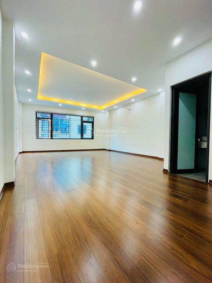 Giảm cực sốc! nhà phân lô trần tử bình, 40m2x6 tầng, thang máy, ô tô tránh vỉa hè. 15.3 tỷ
