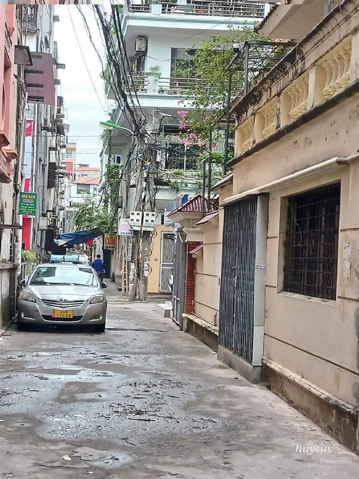 Bán căn nhà phân lô nguyễn văn huyên, 45m2x4 tầng, ô tô vào nhà. 12,8 tỷ