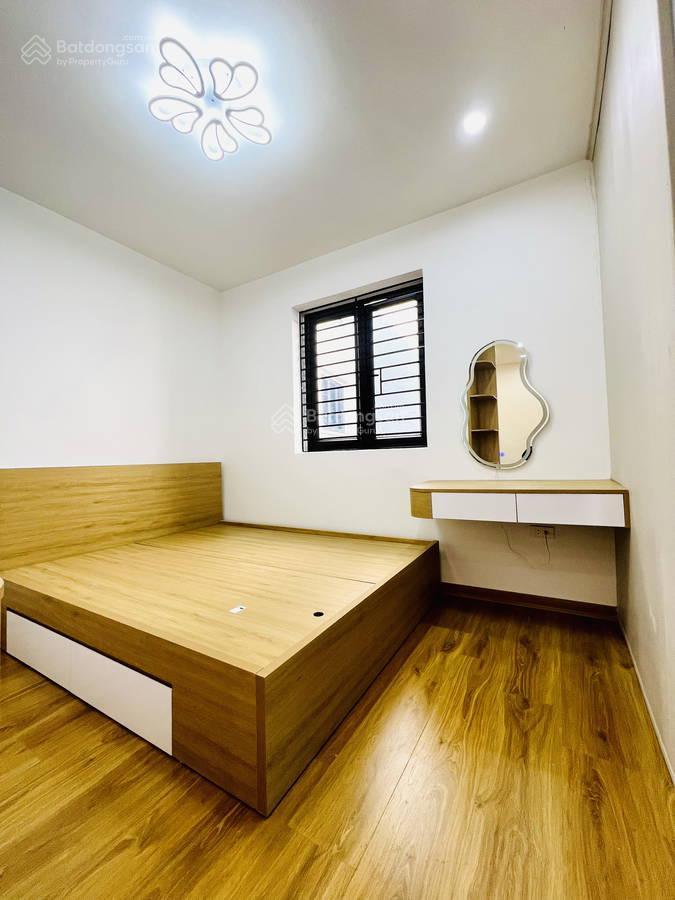 Bán căn hộ tập thể đồng xa, mai dịch, 80m2, 3 ngủ. lô góc. 3,75 tỷ