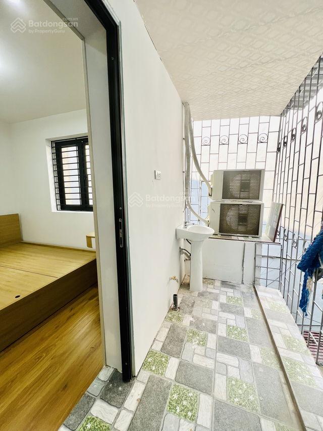 Bán căn hộ tập thể đồng xa, mai dịch, 80m2, 3 ngủ. lô góc. 3,75 tỷ