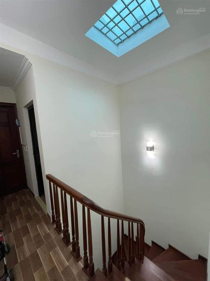 Giảm chào 3 tỷ! bán gấp nhà phân lô nguyễn khánh toàn, 45m2x4 tầng, ô tô đỗ cửa. 12.7 tỷ