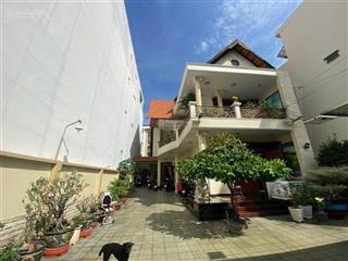 Biệt thự mặt tiền vip  550 m2 tân sơn nhì, tân phú thơm ngon rẻ dòng tiền 120 tr/th