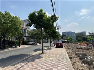 Bán mặt tiền đường linh trung thủ đức dt  1000m2 ngang 45 dài 20 tách được 11 lô