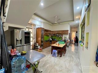 Bán nhà 2 tầng nguyễn thị thập quận 7  5x25  125m2  giá 9,9 tỷ  shr  hoàn công
