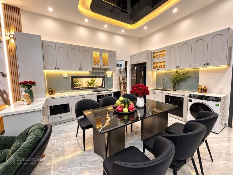 Nhà sân vườn huỳnh tấn phát  ngay chợ phú xuân  114m2  sổ hồng  3pn  giá chỉ hơn 5 tỷ