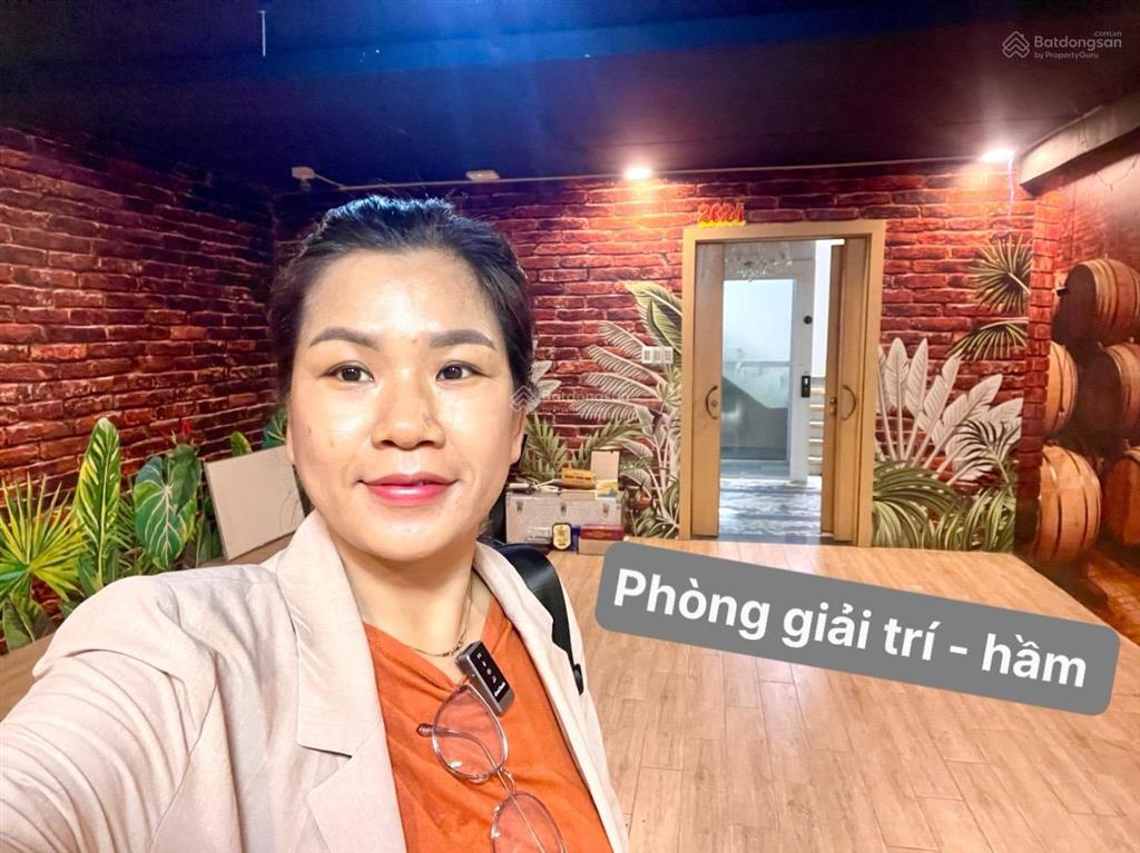 Toà nhà chính chủ 6 tầng có hầm q7  làm văn phòng, trung tâm anh ngữ