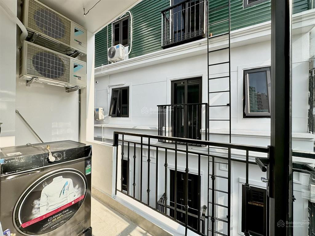 1n1k mới tinh, full nội thất cao cấp, ban công thoáng gần trần duy hưng, eurowindow