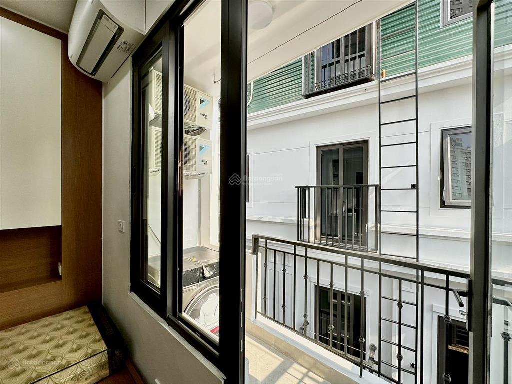 1n1k mới tinh, full nội thất cao cấp, ban công thoáng gần trần duy hưng, eurowindow
