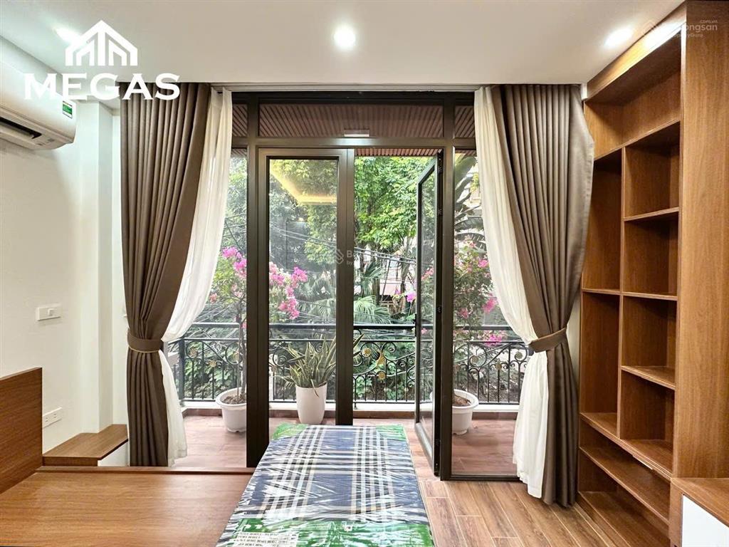 Cho thuê gấp căn hộ 1n1k, căn hộ dịch vụ 42 m2, 6,5 triệu vnd tại đống đa