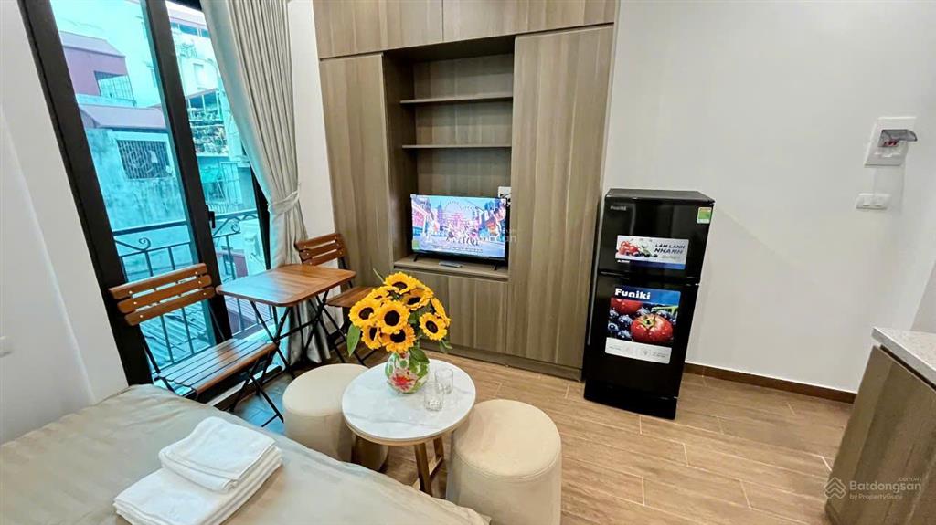 Mặt phố thành công! 50m ra ô tô, gần chợ, gần đê la thành, không kẹt xe, nhà mới thoáng, giặt riêng