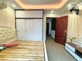 Toà chdv phố hoàng quốc việt 140m giá 28 tỷ.
thiết kế 6 tầng thang máy 17 căn hộ full nội thất cc