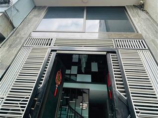 Phân khúc hợp lý nhà đẹp cổ nhuế 45m 5 tầng chỉ hơn 7 tỷ.
nhà mình tự xây  thiết kế đẹp  4 phòng