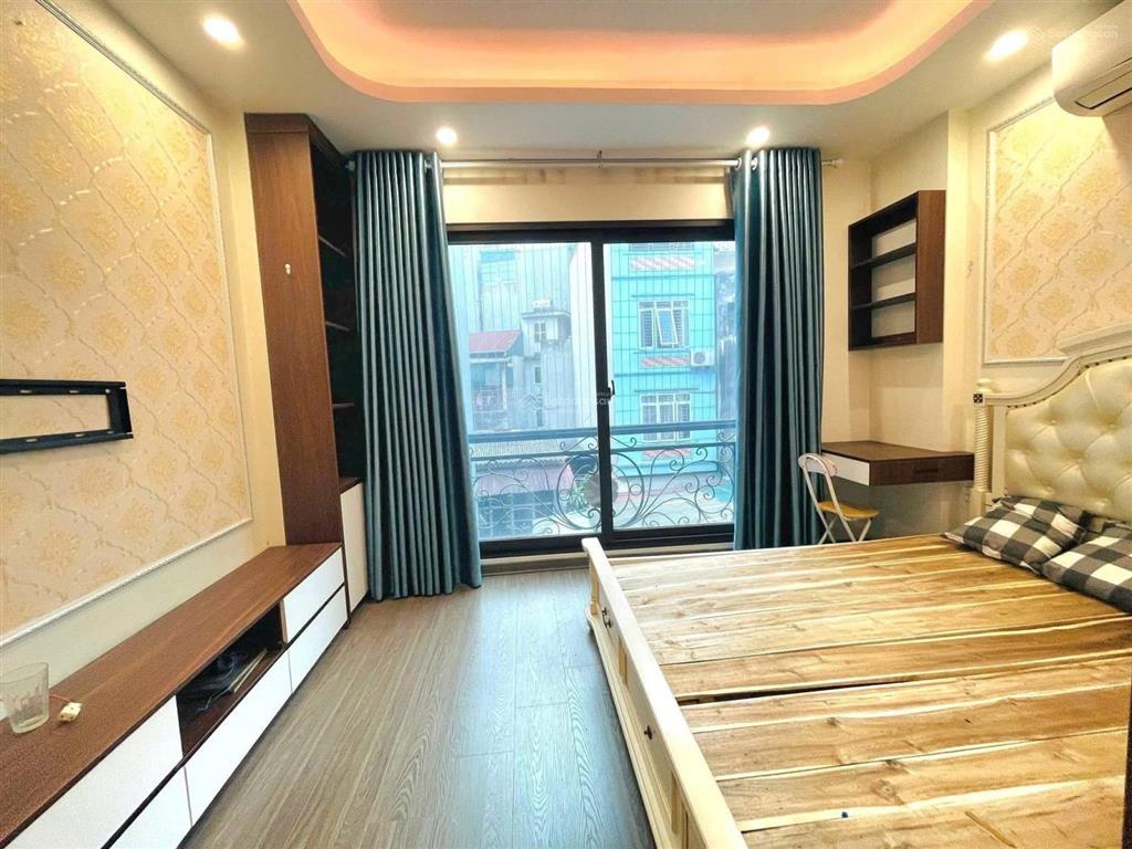 Phân lô phố hoàng quốc việt, vị trí vàng, thông số vàng, mặt tiền rộng thoáng. diện tích 50m, 4 tần