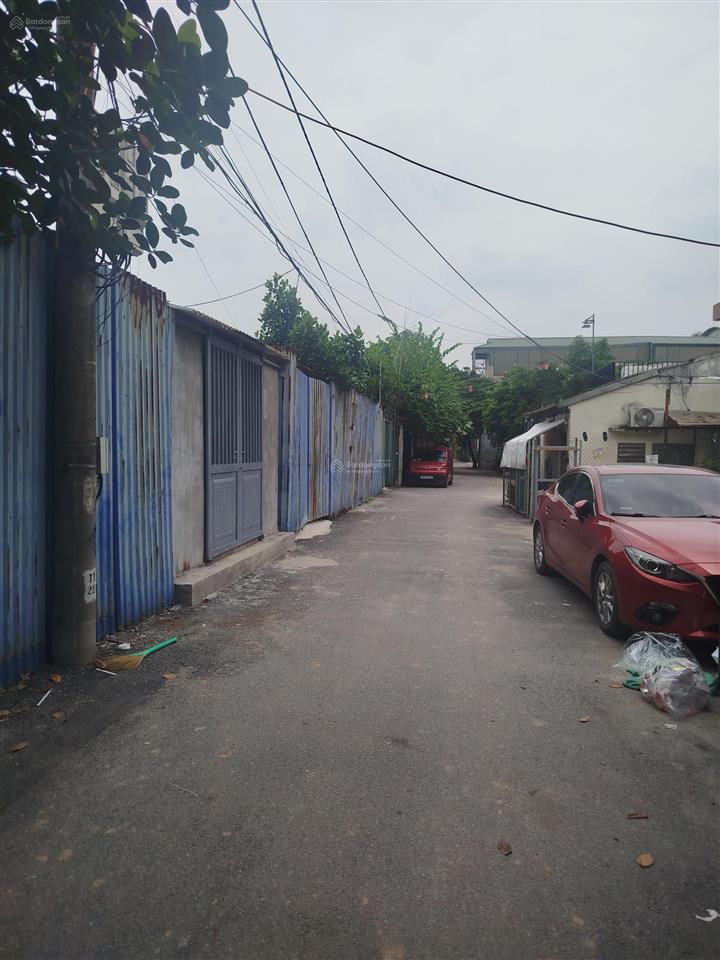 Bán đất phố cổ nhuế khu phân lô ngõ ô tô tránh, vào nhà. hơn 38m chỉ 6,95 tỷ.
vị trí cực kì đẹp trư