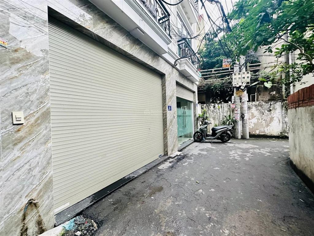 Nhà đẹp sát phố hoàng quốc việt, 100m ra phố lớn. nhà mình nằm vị trí cực đẹp, xây tâm huyết