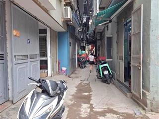 Nhà phố lạc long quân dân xây chắc chắn, 5 tầng sừng sững, 3 phút ra hồ tây lộng gió, 33m giá chưa