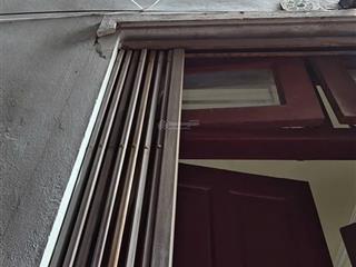 Nhà đẹp cổ nhuế 33m2 5 tầng chỉ 8 tỷ. nhà mình tự xây  thiết kế đẹp  3 phòng ngủ  gần ô tô  sau