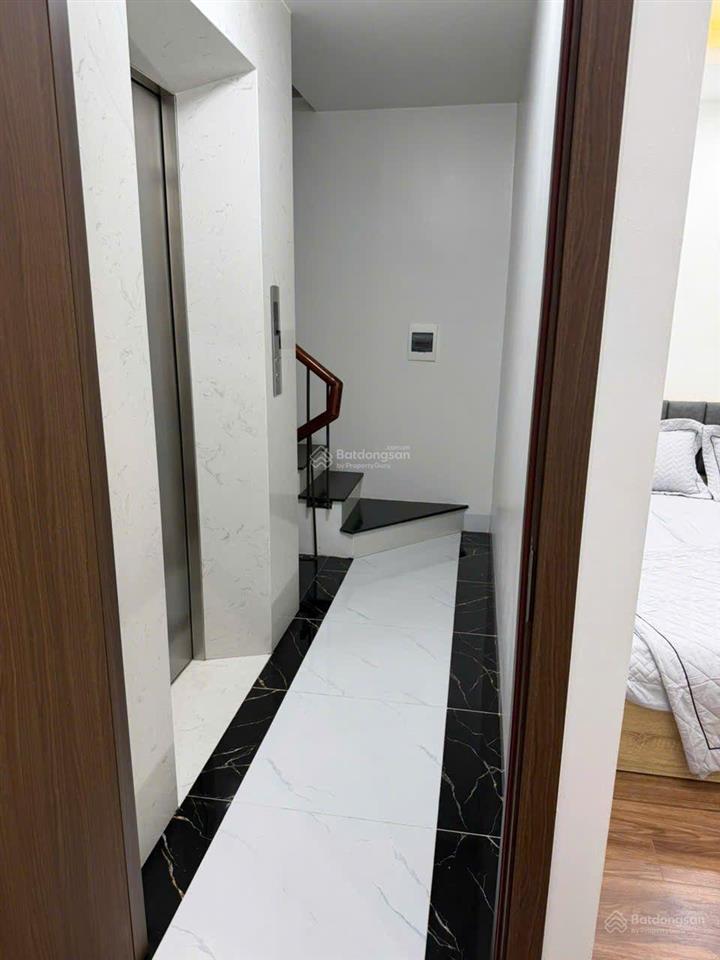 Bán nhà riêng tại trương định, 9,8 tỷ, 34 m2, 3pn, 4wc, 5 tầng, hướng tây nam, thang máy.